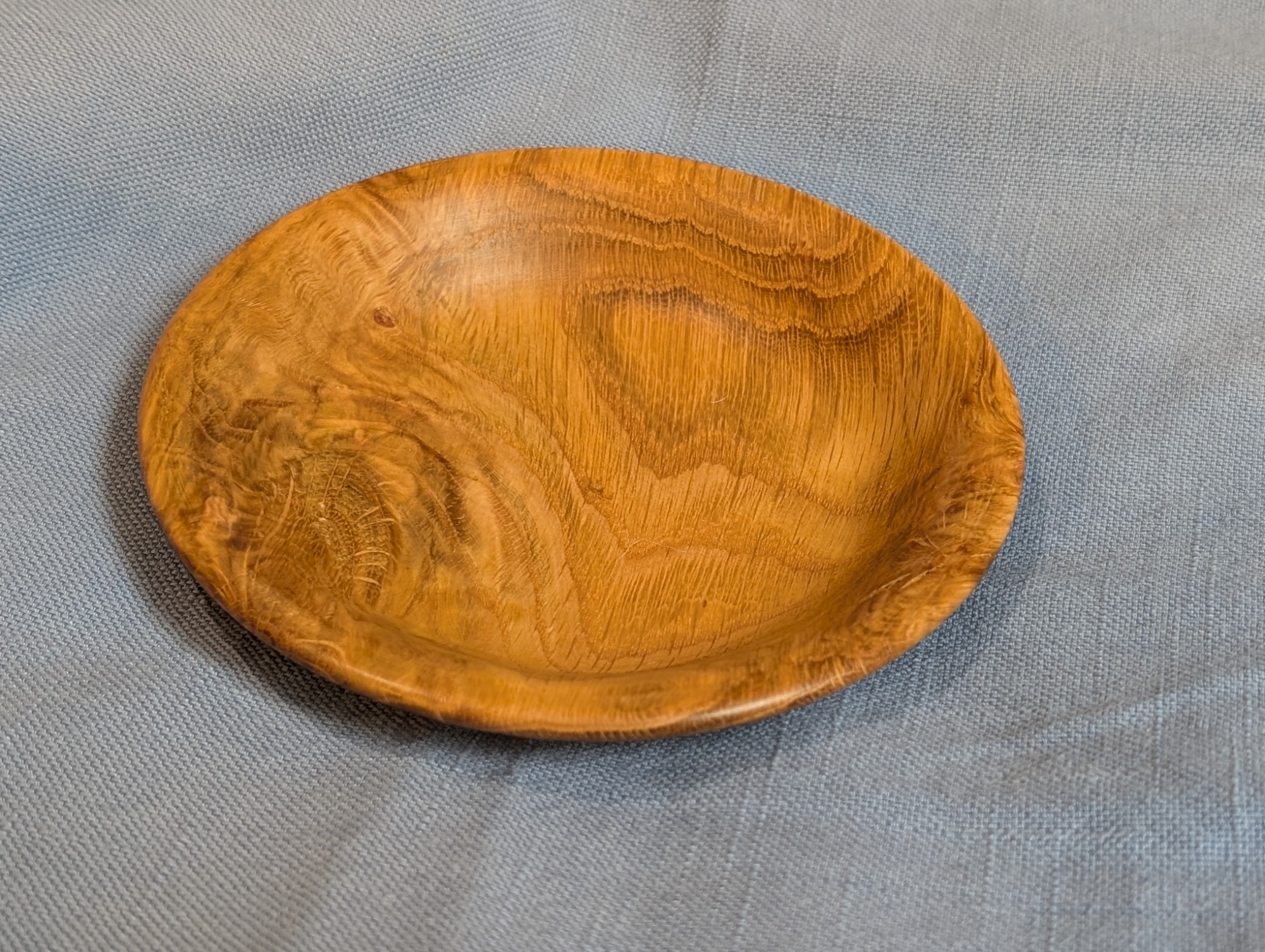 Small oak ring tray, 5 inch diameter